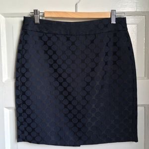 Like-new Banana Republic navy dotted pencil skirt